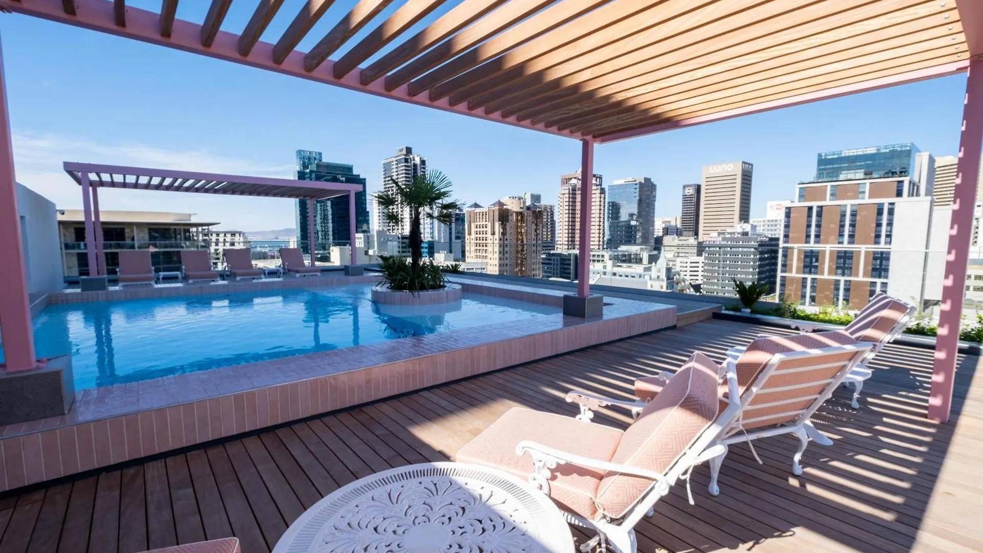 The Rose501: 5Th Floor Apartment With Rooftop Pool ケープタウン